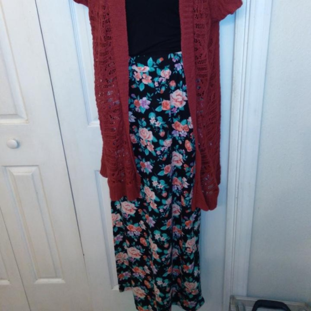 Floral maxi skirt